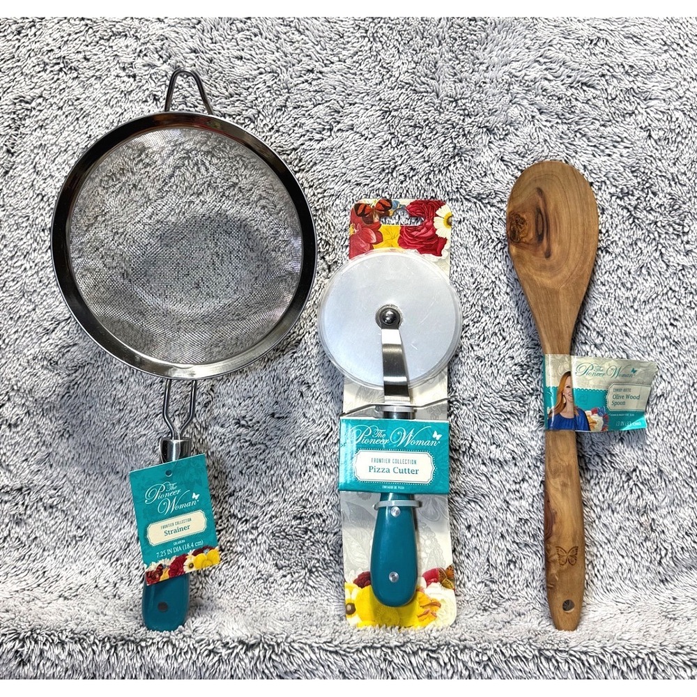Pioneer Woman Frontier Collection Teal 3pc Kitchen Lot Strainer Pizza Cutter NEW